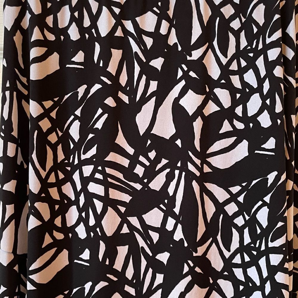BLACK AND WHITE ELASTIC WAIST SKIRT BY EAST 5th SIZE LARGE EUC - Picture 5 of 7